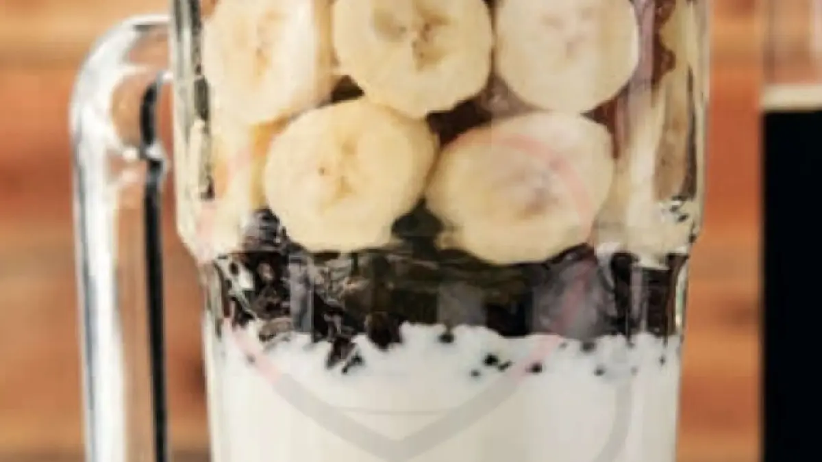 Image showing Cold Brew Banana Oat Smoothie